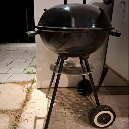 Villa Anna, Ingyenes Wifivel Es Parkolassal. Zalaegerszeg