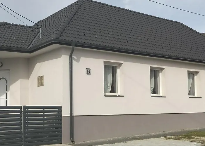 Anna, Ingyenes Wifivel Es Parkolassal. זלאגרסג