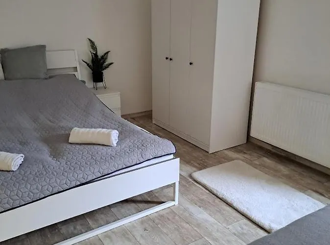 Villa Anna, Ingyenes Wifivel és Parkolással. Zalaegerszeg