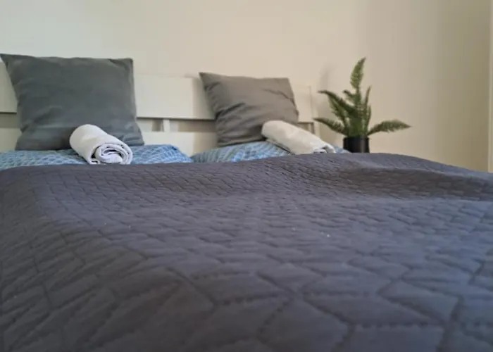 Anna, Ingyenes Wifivel Es Parkolassal. * Zalaegerszeg