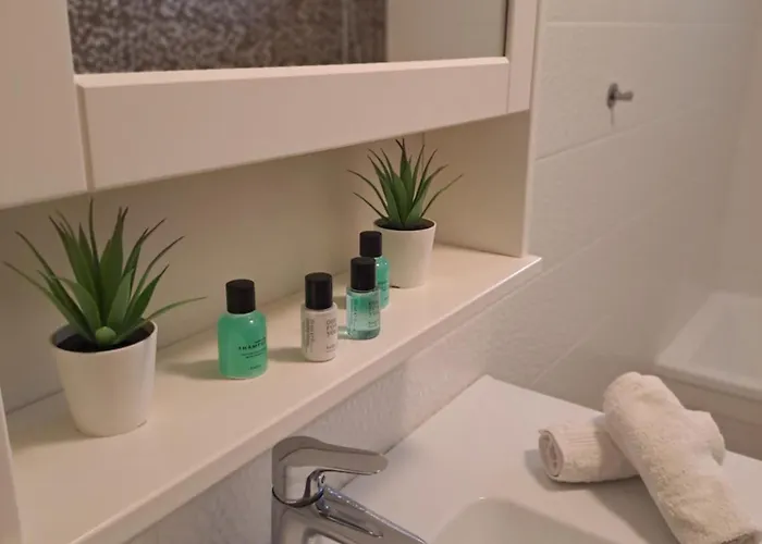 Anna, Ingyenes Wifivel Es Parkolassal. 빌라