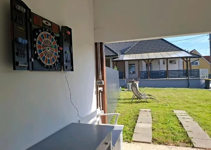 Anna, Ingyenes Wifivel Es Parkolassal. וילה